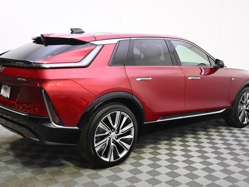 Certified 2024 Cadillac Lyriq Luxury w/ LPO, Floor Liner Package image 7