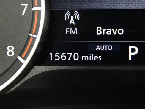 Certified 2025 Nissan Rogue SV image 27