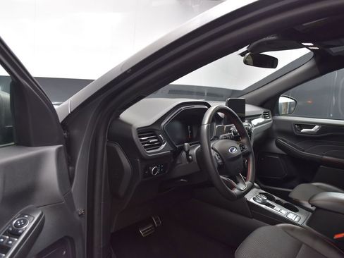 Used 2023 Ford Escape ST-Line image 18