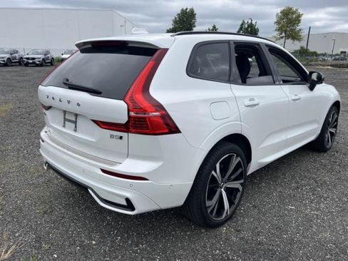 Used 2024 Volvo XC60 B5 Ultimate w/ Protection Package Premier AWD/4WD image 5