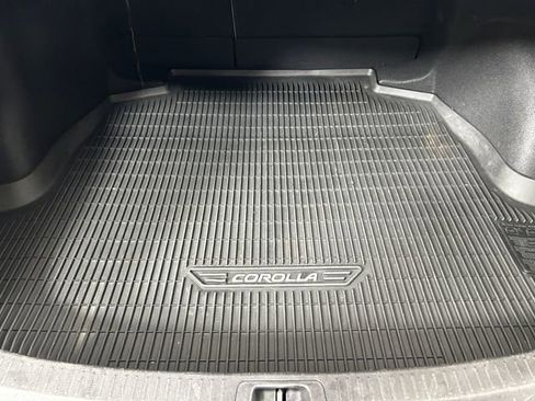 Used 2020 Toyota Corolla L image 27