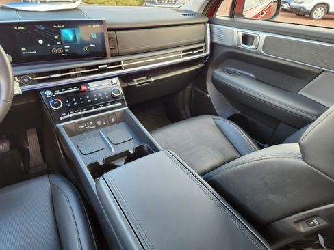 Certified 2024 Hyundai Santa Fe Limited image 15