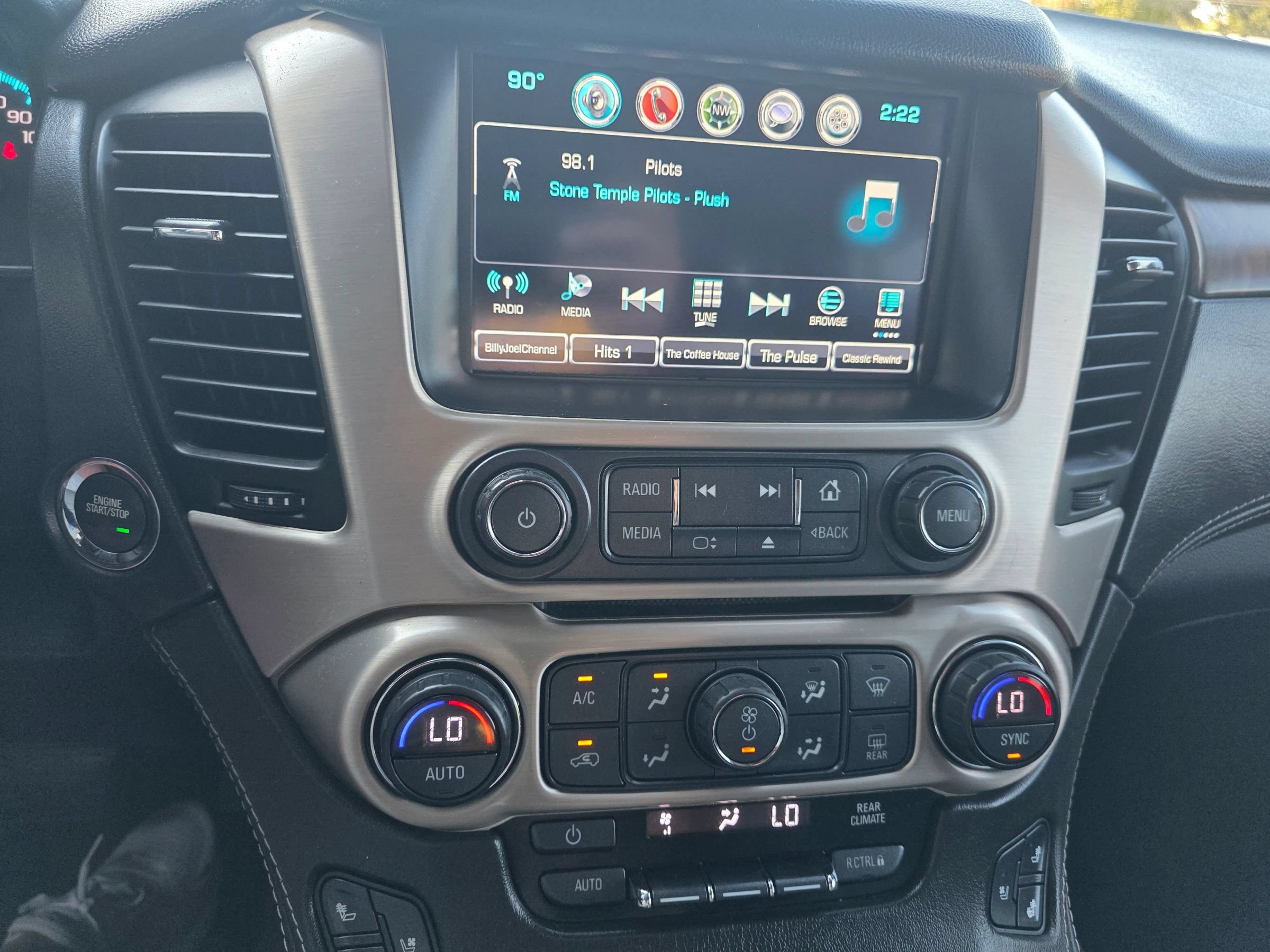 Used 2018 GMC Yukon Denali w/ Open Road Package AWD/4WD image 17