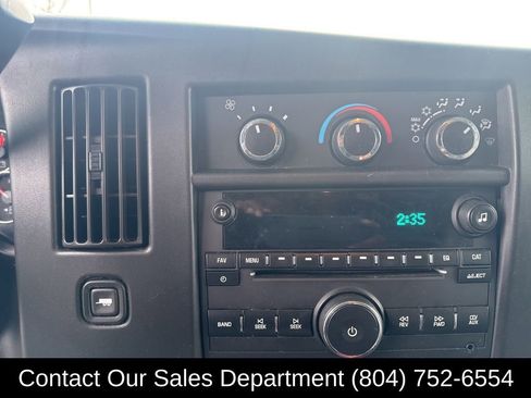 Used 2019 GMC Savana 3500 Extended w/ Driver Convenience Package image 17