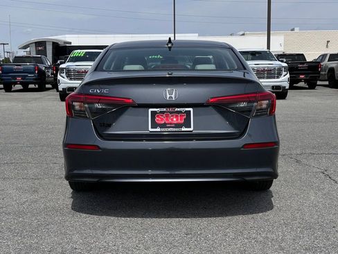 Used 2023 Honda Civic EX image 8