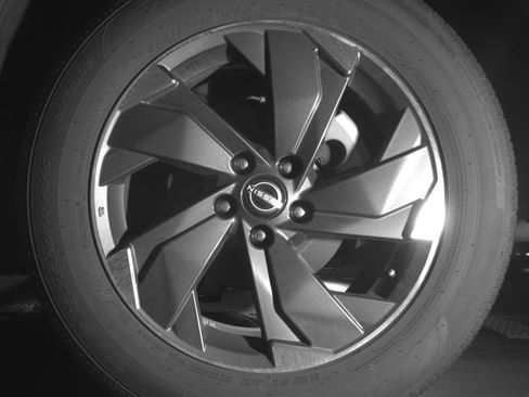Used 2025 Nissan Rogue SV FWD image 14