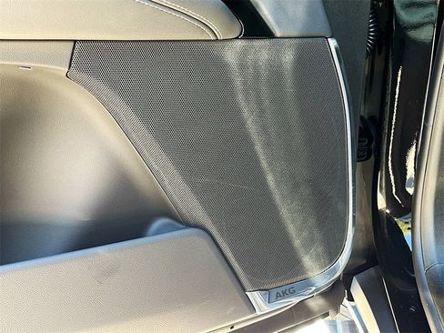 New 2026 Cadillac Escalade ESV Luxury w/ LPO, Radiant Package image 19