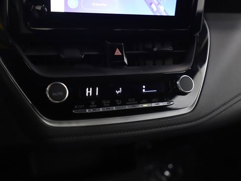 Used 2023 Toyota Corolla SE image 21