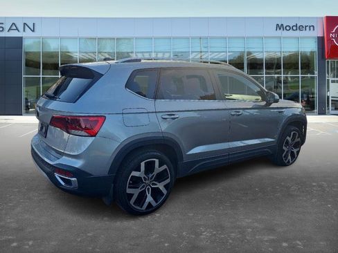 Used 2022 Volkswagen Taos SEL image 4