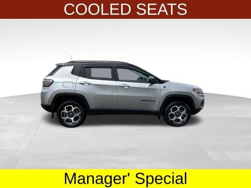 Used 2022 Jeep Compass Trailhawk w/ Trailhawk Elite Group AWD/4WD image 8