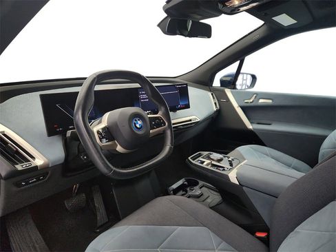 Used 2024 BMW iX xDrive50 w/ Premium Package image 11