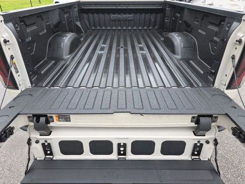 New 2026 GMC Sierra 2500 AT4 w/ AT4 Premium Plus Package AWD/4WD image 22
