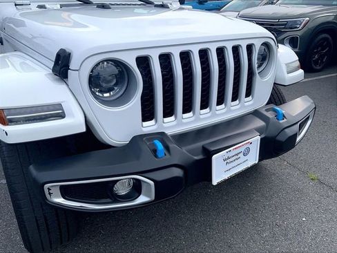 Used 2023 Jeep Wrangler Unlimited Sahara w/ Cold Weather Group AWD/4WD image 29
