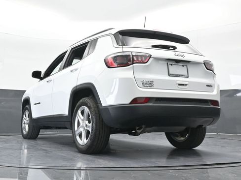 Used 2023 Jeep Compass Latitude image 22