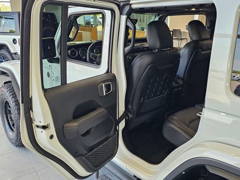 Used 2023 Jeep Wrangler Unlimited Rubicon 392 AWD/4WD image 29