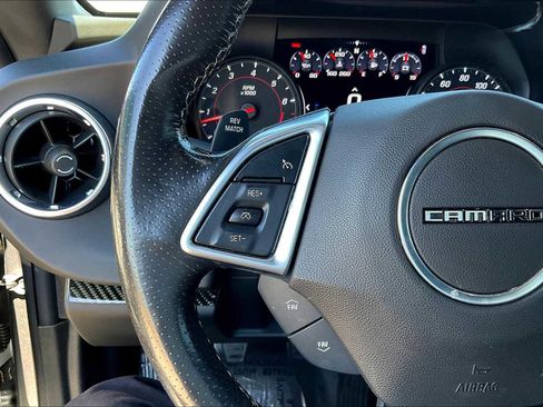 Certified 2021 Chevrolet Camaro SS image 19