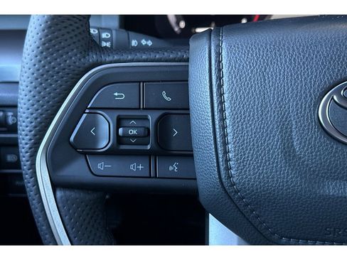 Certified 2025 Toyota Tacoma TRD Sport image 25