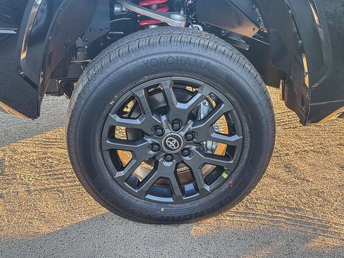 New 2026 Toyota Tundra Platinum image 10