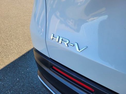 Used 2024 Honda HR-V Sport image 6