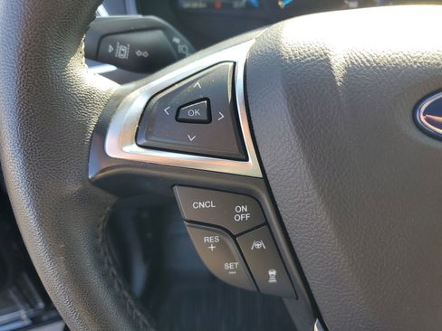 Used 2024 Ford Edge Titanium w/ Titanium Elite Package image 21