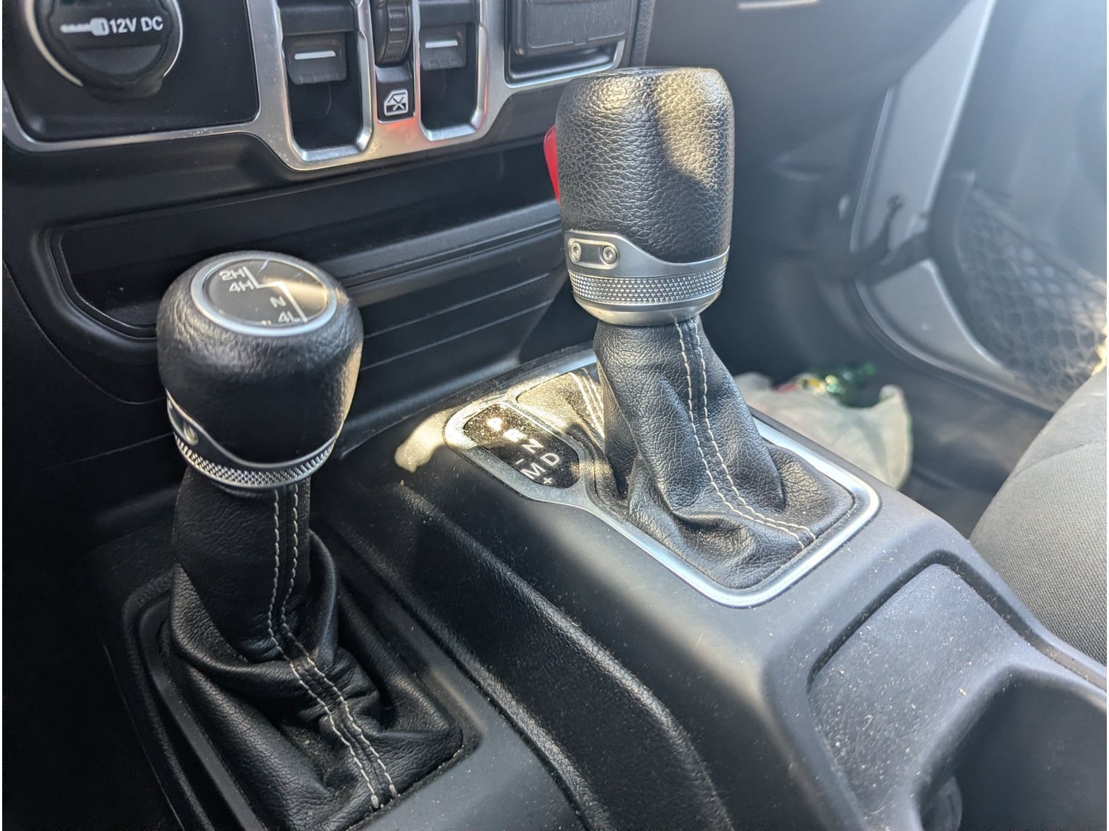 Used 2019 Jeep Wrangler Unlimited Sahara AWD/4WD image 21