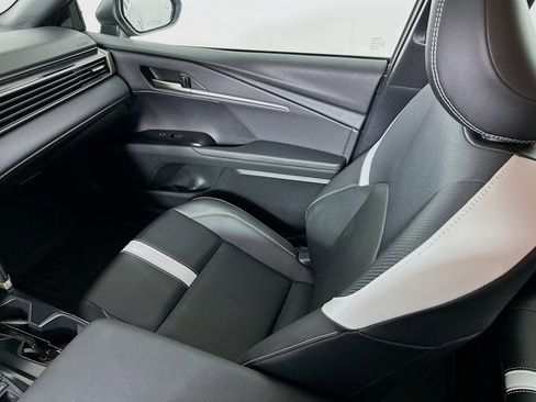 Certified 2025 Toyota Camry SE AWD/4WD image 22