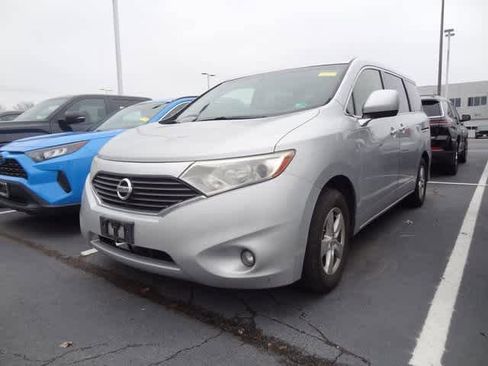 Used 2014 Nissan Quest SV image 1