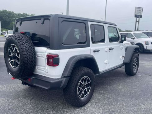 Used 2026 Jeep Wrangler Unlimited Rubicon AWD/4WD image 3