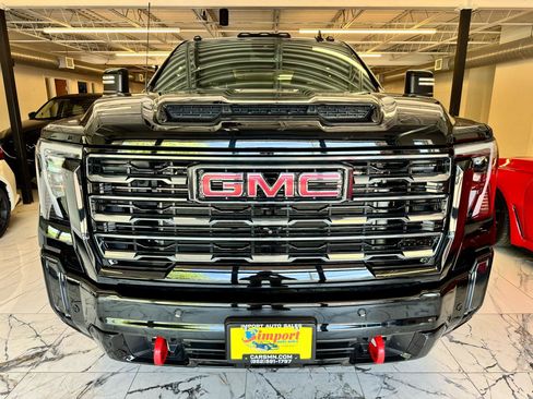 Used 2024 GMC Sierra 2500 AT4 w/ Snow Plow Prep/Camper Package AWD/4WD image 2