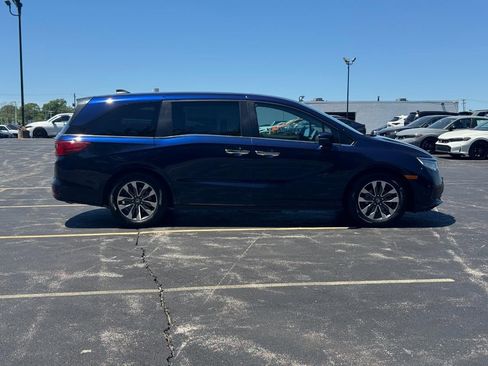 Certified 2023 Honda Odyssey EX-L image 3