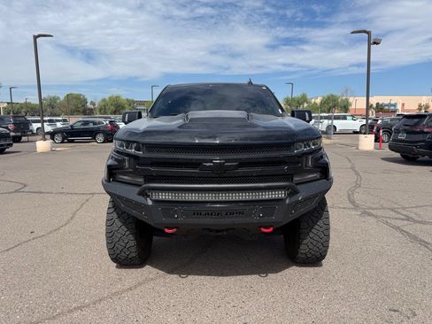 Used 2019 Chevrolet Silverado 1500 LTZ w/ LTZ Plus Package AWD/4WD image 2