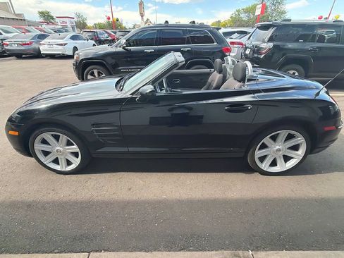Used 2005 Chrysler Crossfire Convertible RWD image 4