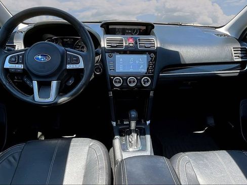 Used 2017 Subaru Forester 2.5i Touring AWD/4WD image 9