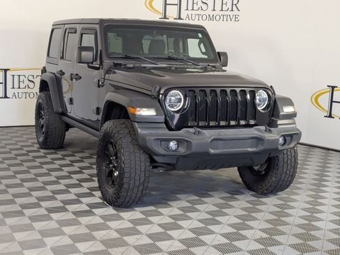 Used 2020 Jeep Wrangler Unlimited Sport AWD/4WD image 2