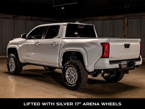 Used 2026 Toyota Tacoma SR5 AWD/4WD image 6