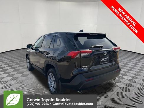 Used 2025 Toyota RAV4 LE AWD/4WD image 5