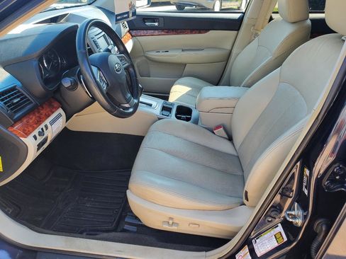 Used 2012 Subaru Outback 2.5i Limited AWD/4WD image 15
