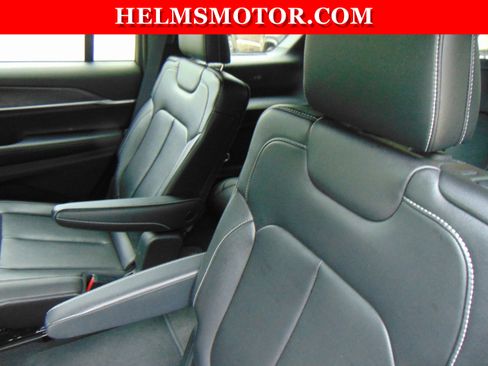 Certified 2024 Jeep Grand Cherokee L Limited AWD/4WD image 35