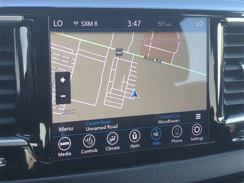 Used 2020 Chrysler Pacifica Touring-L Plus w/ Tire & Wheel Group image 18