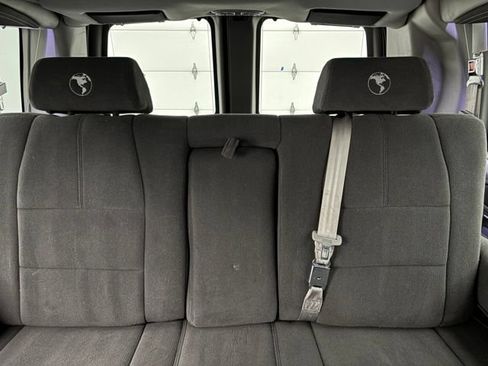 Used 2019 Chevrolet Express 2500 RWD image 39