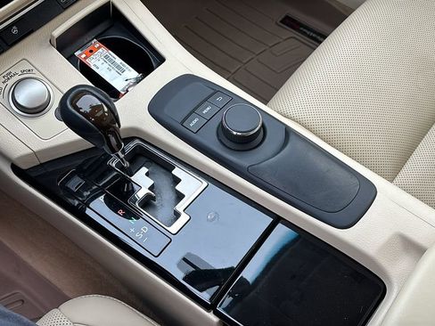 Used 2014 Lexus ES 350 w/ Premium Package image 21