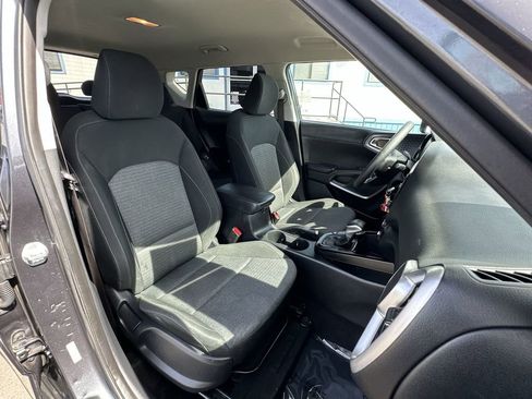 Used 2021 Kia Soul S image 35