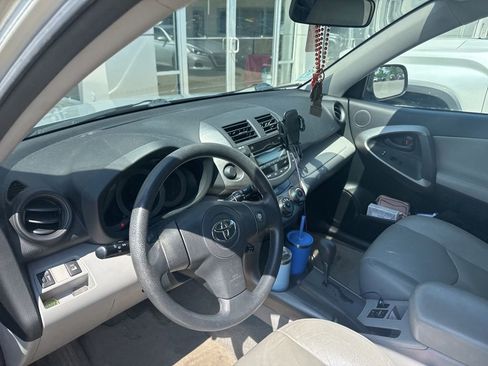 Used 2009 Toyota RAV4 2WD w/ 3rd Row image 7