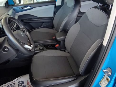 Used 2022 Volkswagen Taos SE FWD image 10