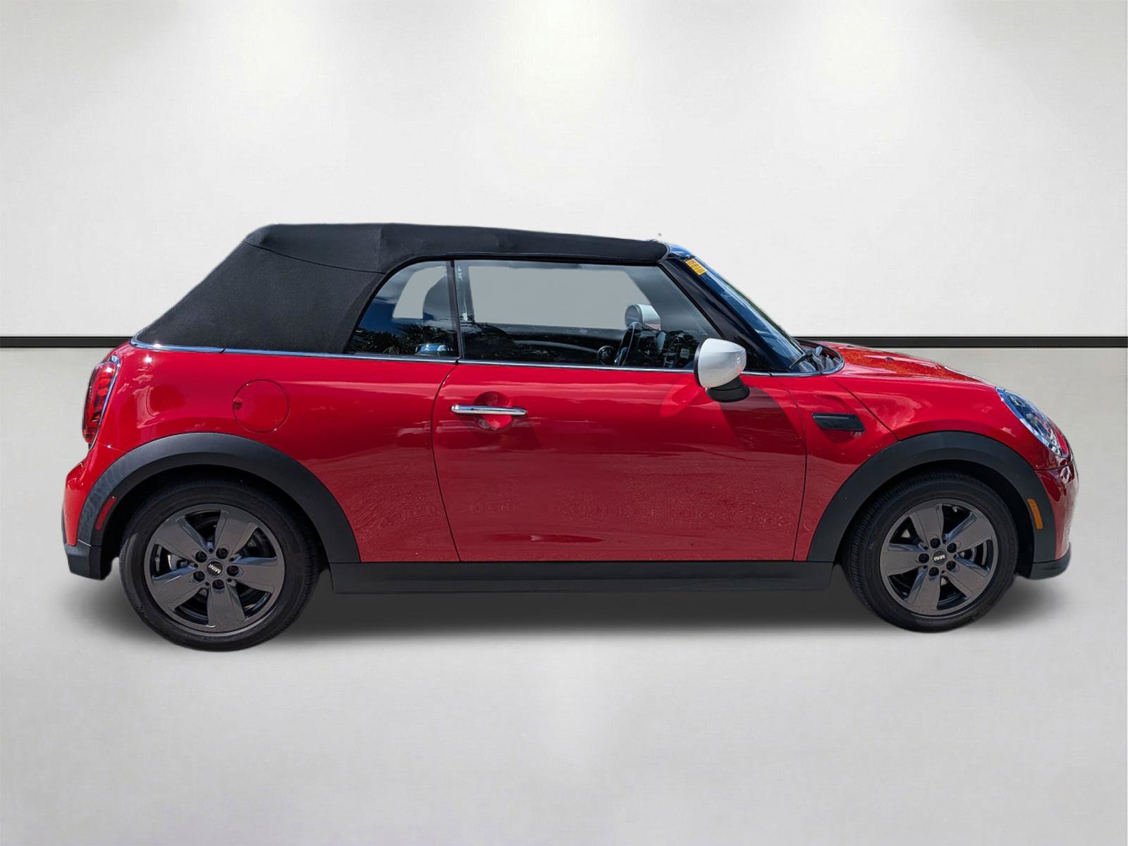 Used 2023 MINI Cooper Convertible FWD image 3