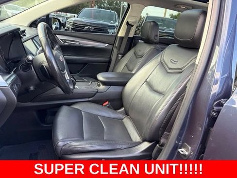 Used 2018 Cadillac XT5 Luxury FWD image 14