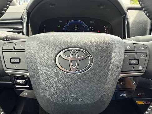 New 2026 Toyota Camry SE image 30