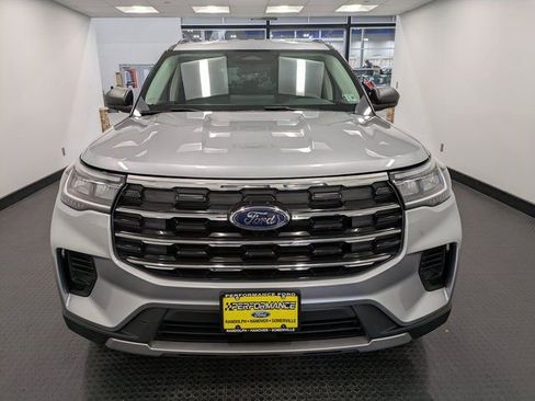 Certified 2025 Ford Explorer Active image 2