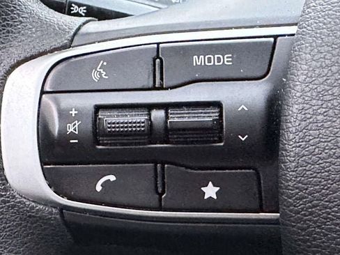 Used 2024 Kia Sportage LX image 23