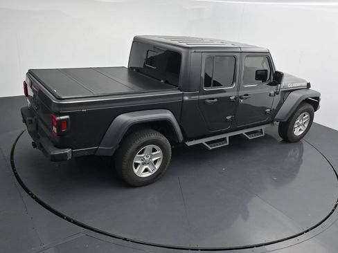 Used 2020 Jeep Gladiator Sport w/ Quick Order Package 24S AWD/4WD image 16